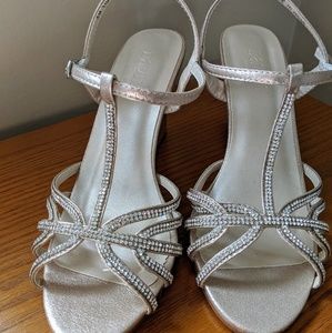 *NEVER WORN* David's Bridal Formal Wedge Sandal